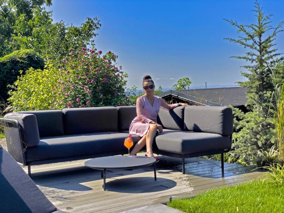 Restaurant & Pension U Hradu Šternberk 外观 照片