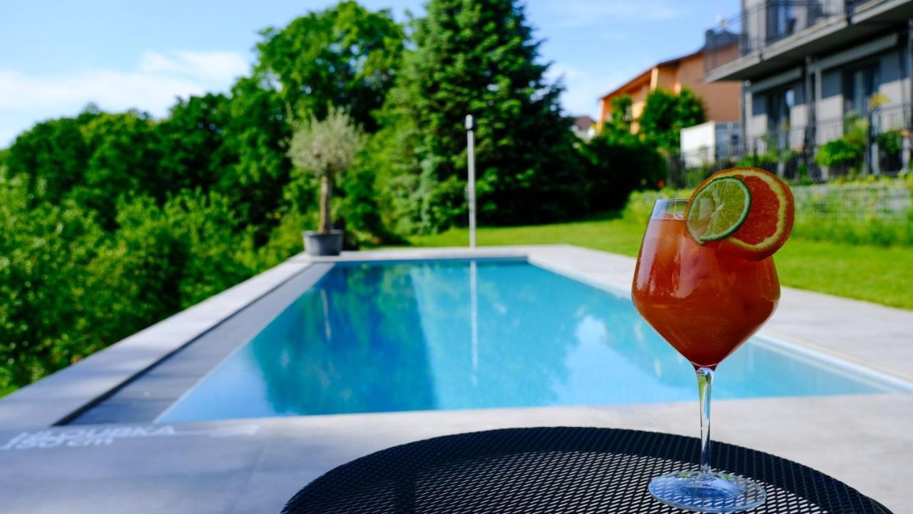 Restaurant & Pension U Hradu Šternberk 外观 照片